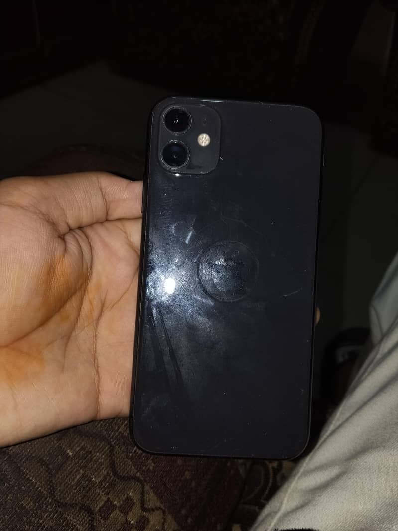 Apple iPhone 11 3