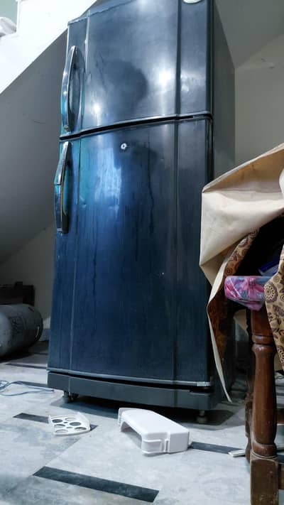 waves fridge in Good Working condition