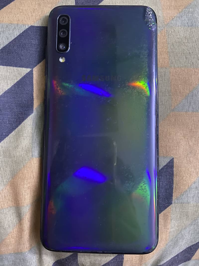 Samsung Mobile A70 2