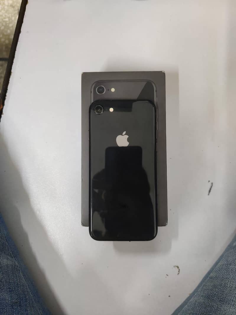 Apple iPhone 8 2