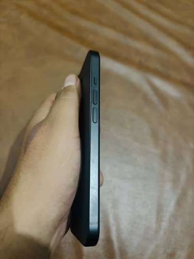 Apple iPhone 15