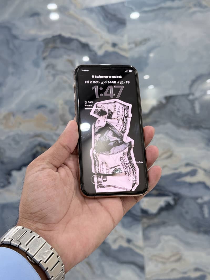 Apple iPhone 11 Pro 2