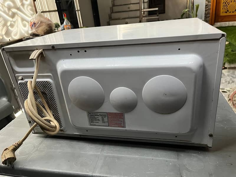 Dawlance Microwave Oven 4