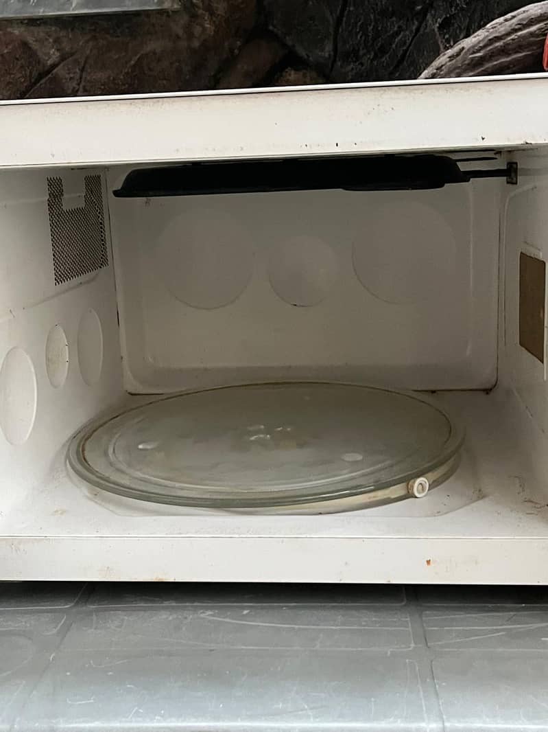 Dawlance Microwave Oven 10