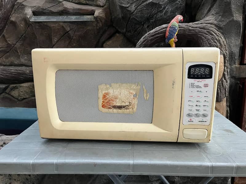 Dawlance Microwave Oven 13