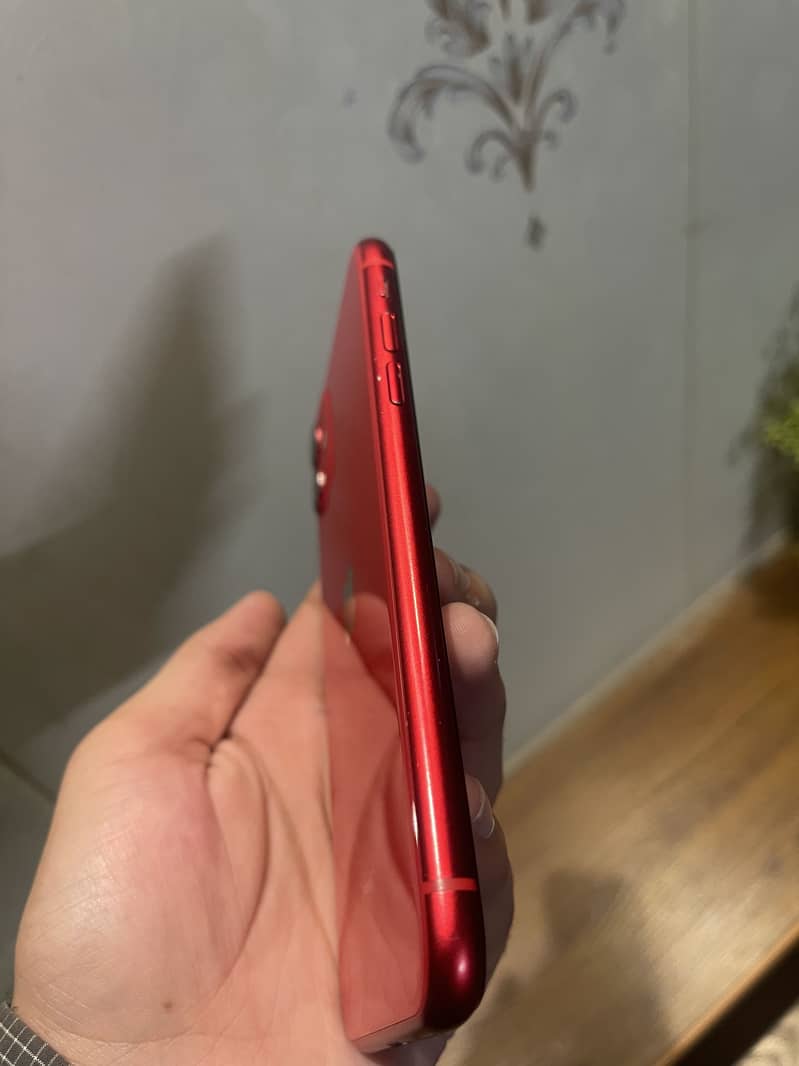 Apple iPhone 11 0