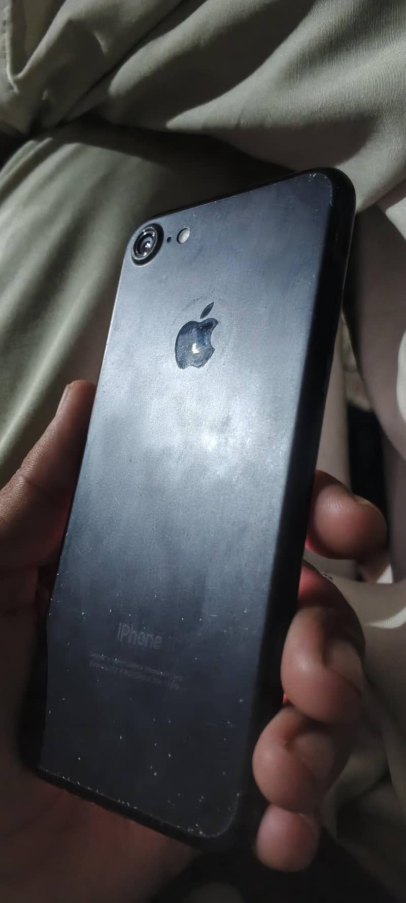 Apple iPhone 7 2