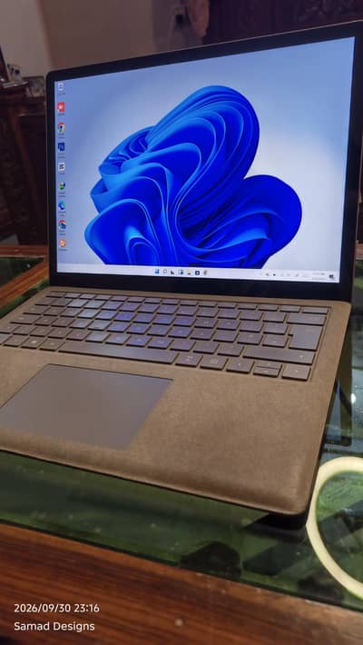 Microsoft Surface Laptop | Core i5 | 8GB RAM | Touch + Windows 11 Pro