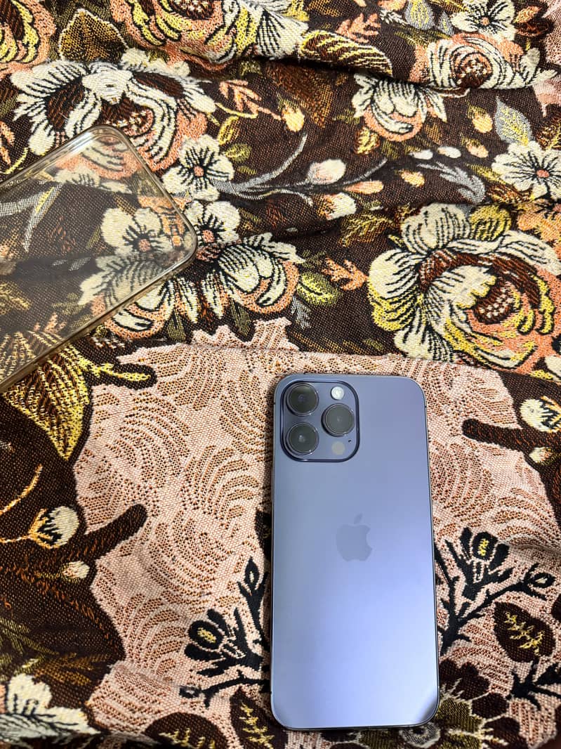 Apple iPhone 14 Pro Max 4