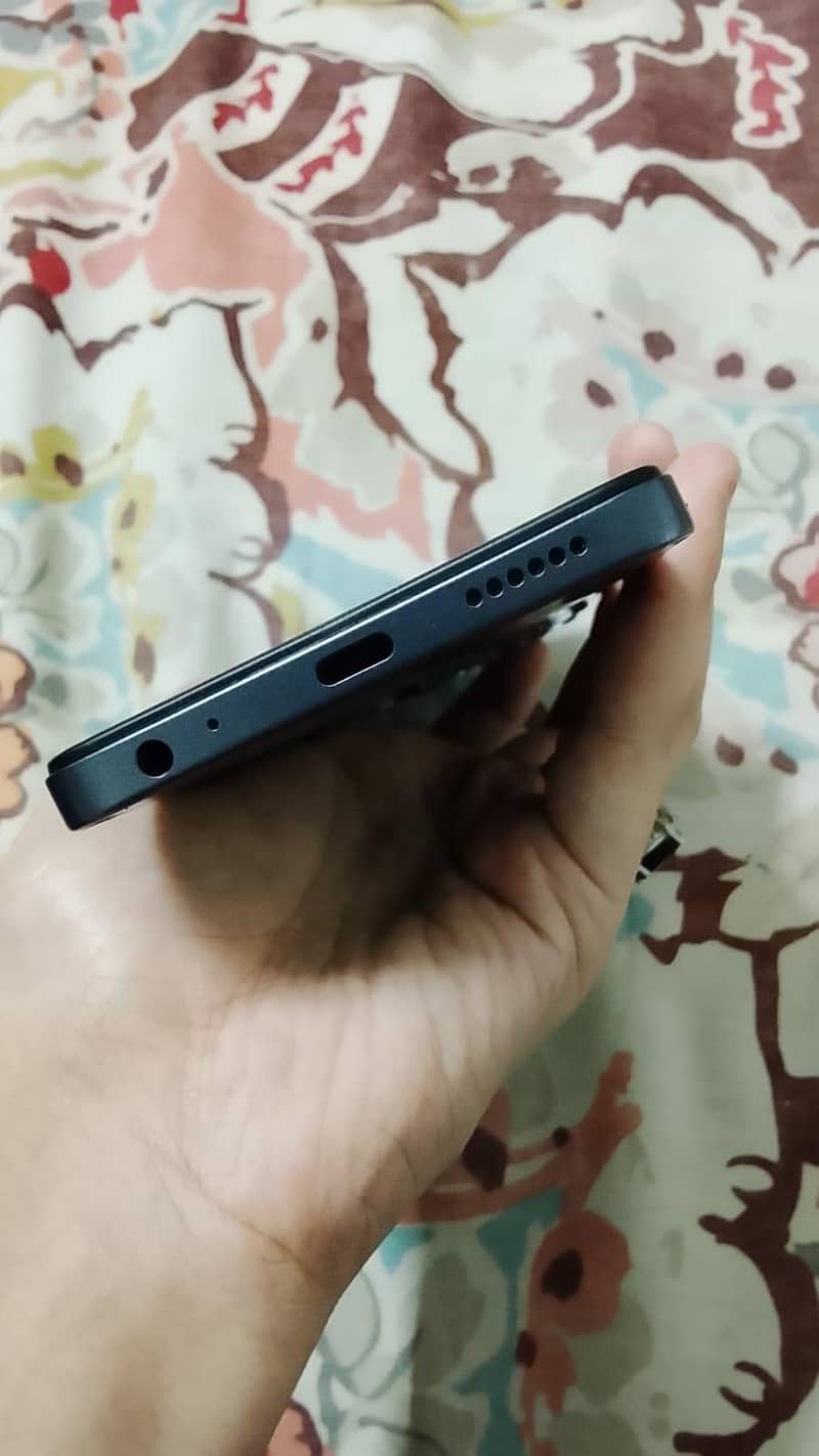 Tecno Spark 20 6