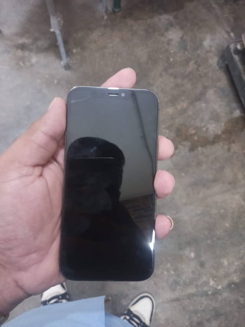 Apple iPhone 12 Pro 2