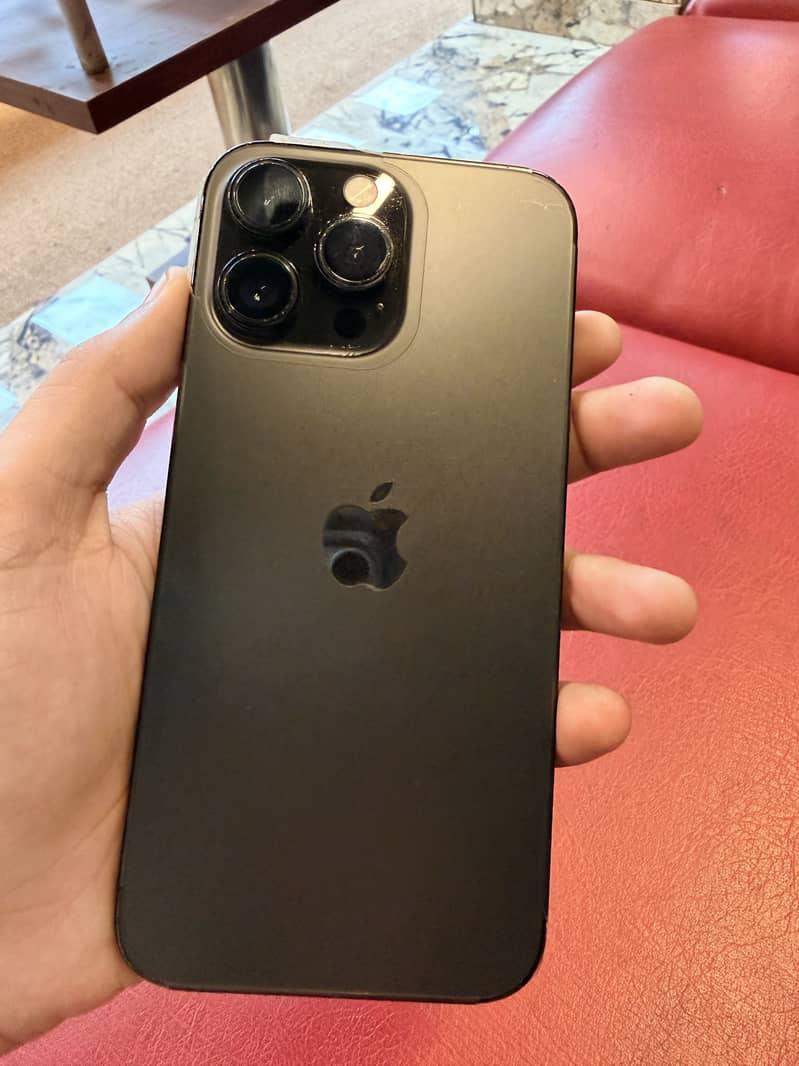 Apple iPhone 14 Pro Max 0