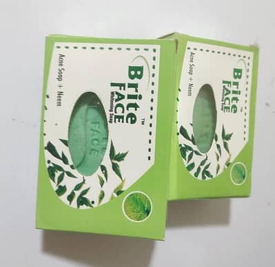 Brite face and body whiting Brithing scrub soap