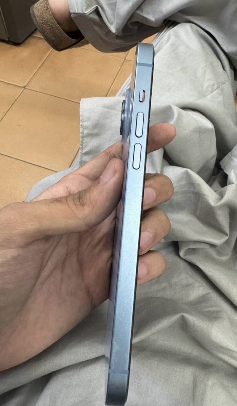 Apple iPhone 14 1