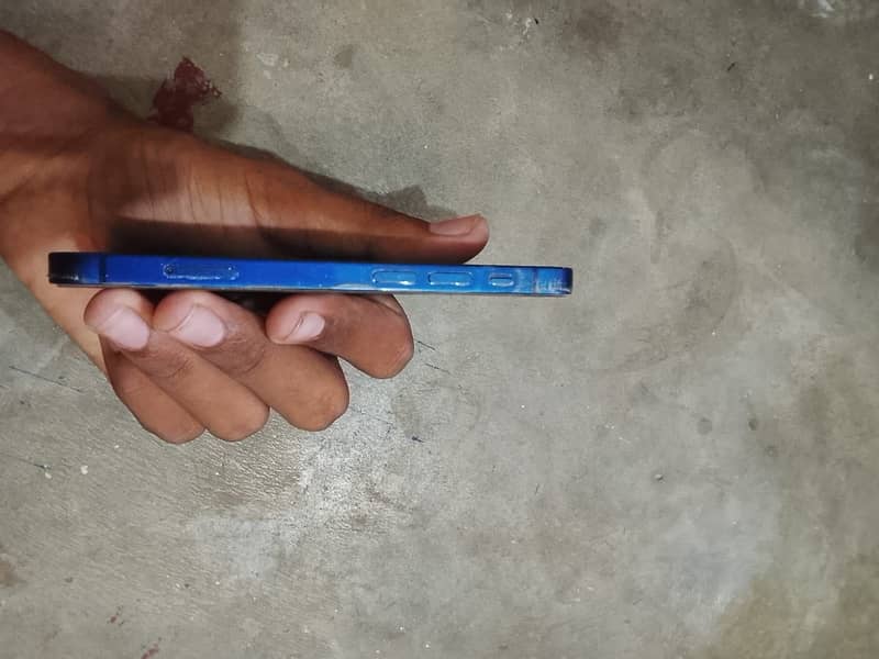 Apple iPhone 12 mini 2
