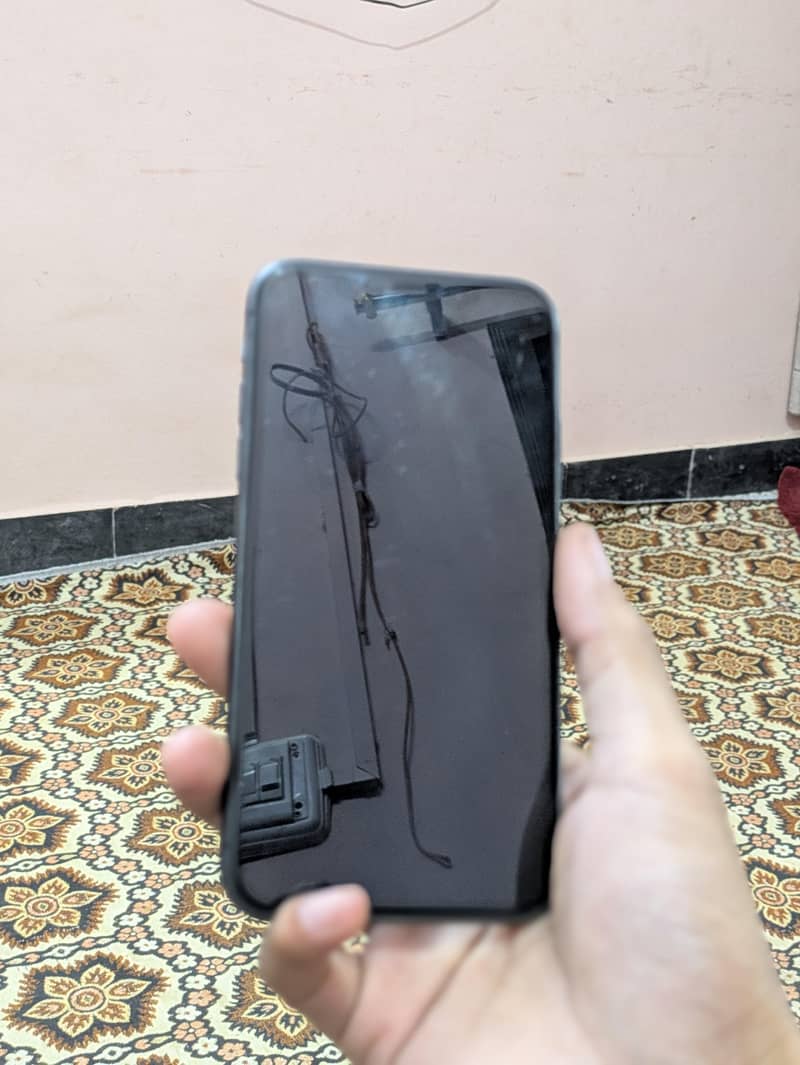 Apple iPhone 11 1