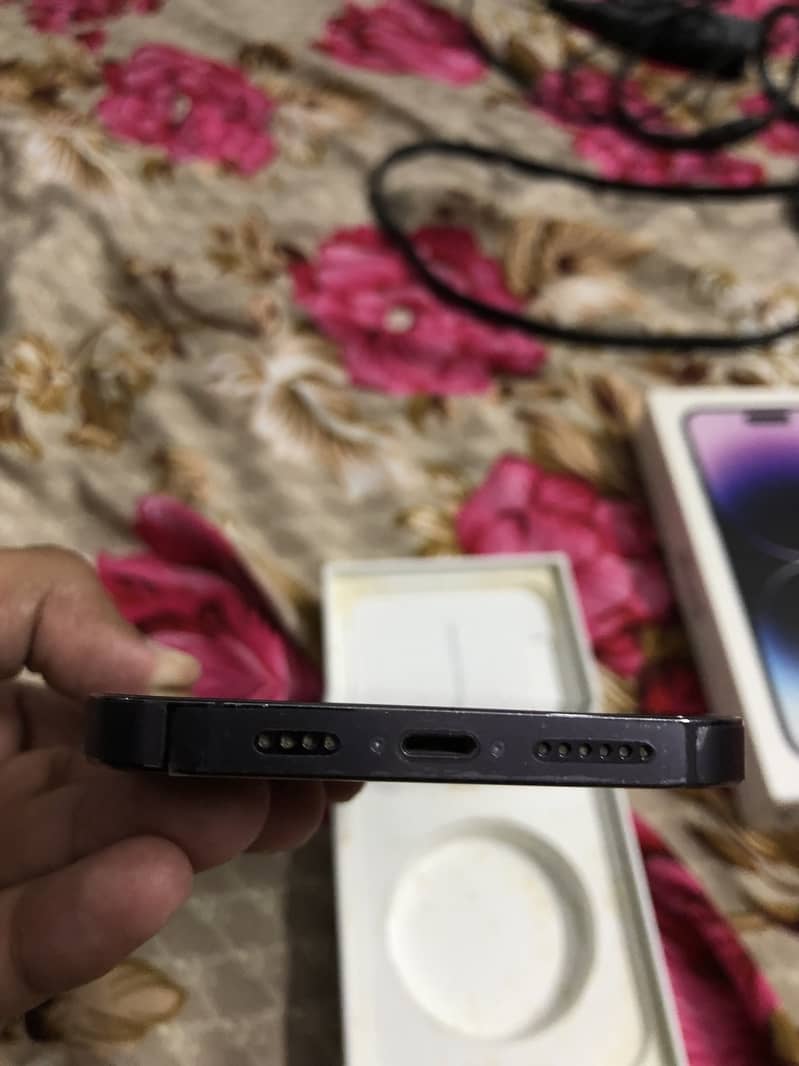Apple iPhone 14 Pro Max 2