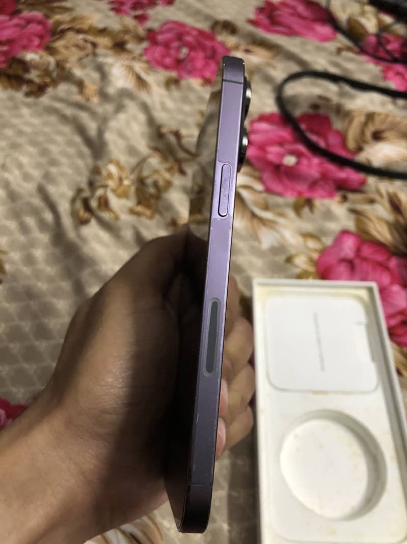 Apple iPhone 14 Pro Max 4
