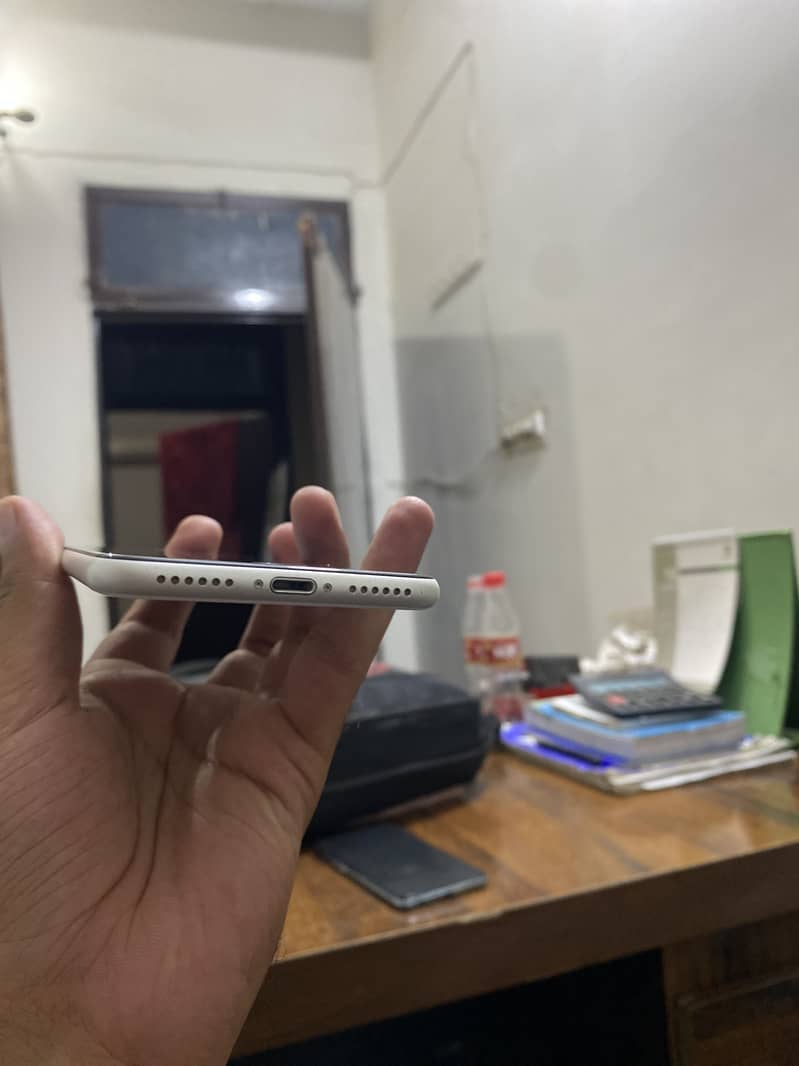 Apple iPhone SE 1