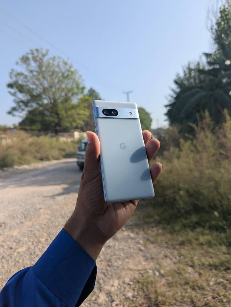 Google Pixel 7a 1