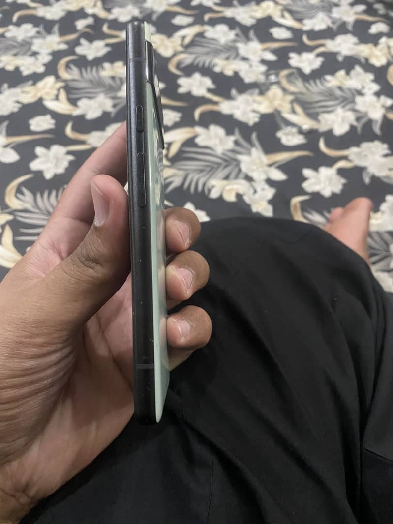 Google Pixel 6a 3