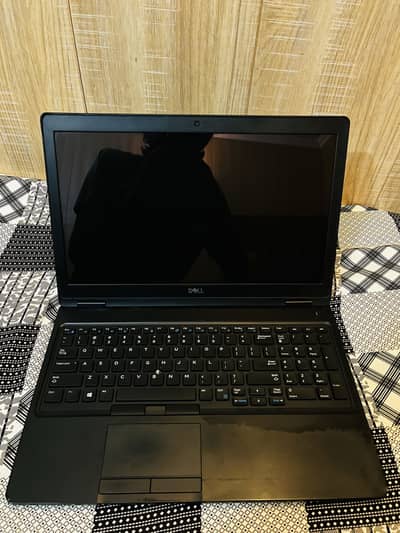 Dell Latitude 5590 | i5 8th Gen | 8GB RAM | 512GB SSD | Touch Screen