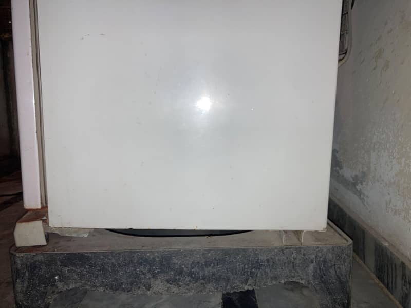 Refrigerator 3