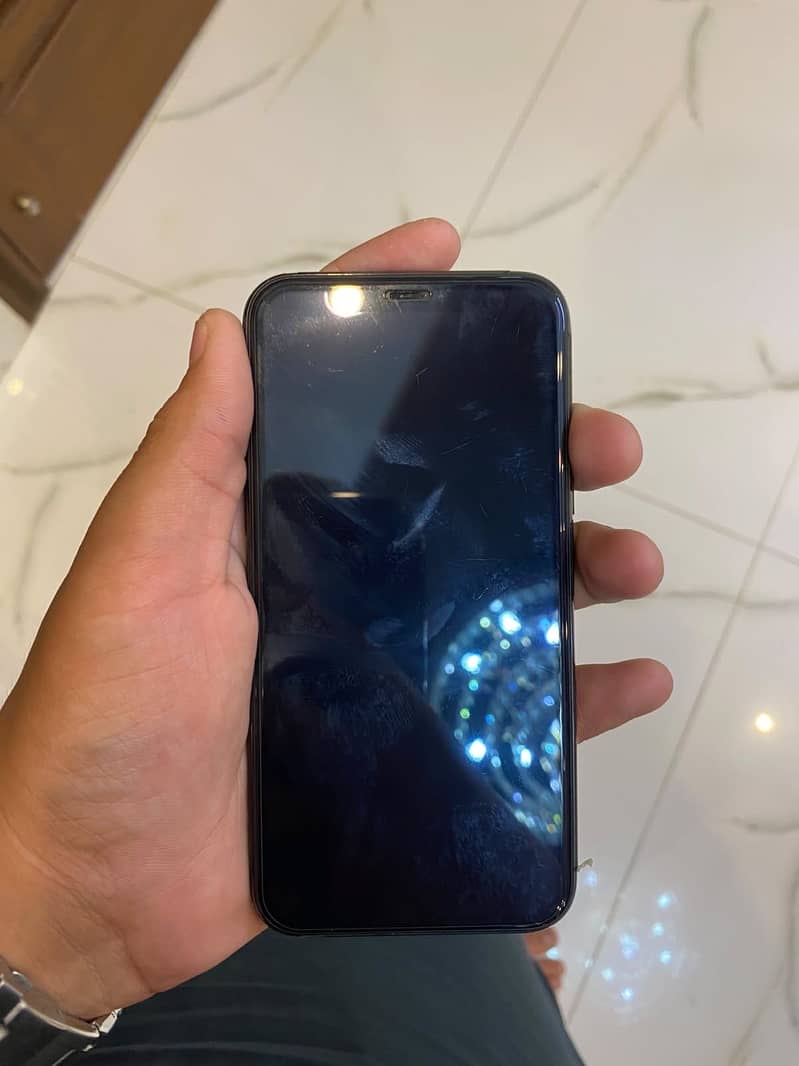 Apple iPhone 11 Pro 3