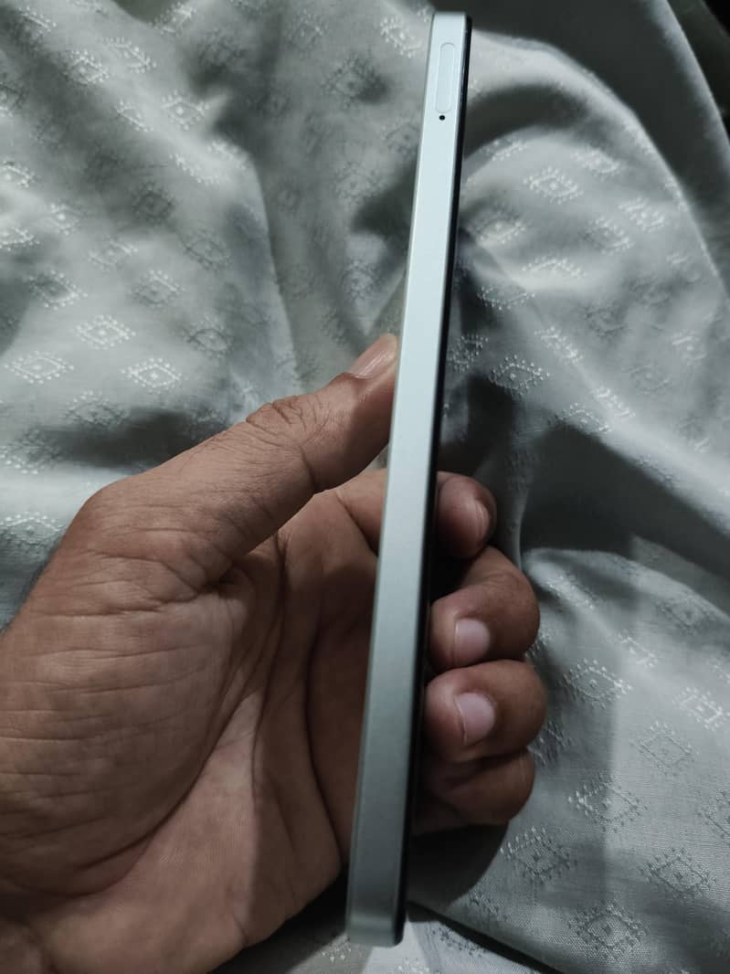 Realme Note 60x 3