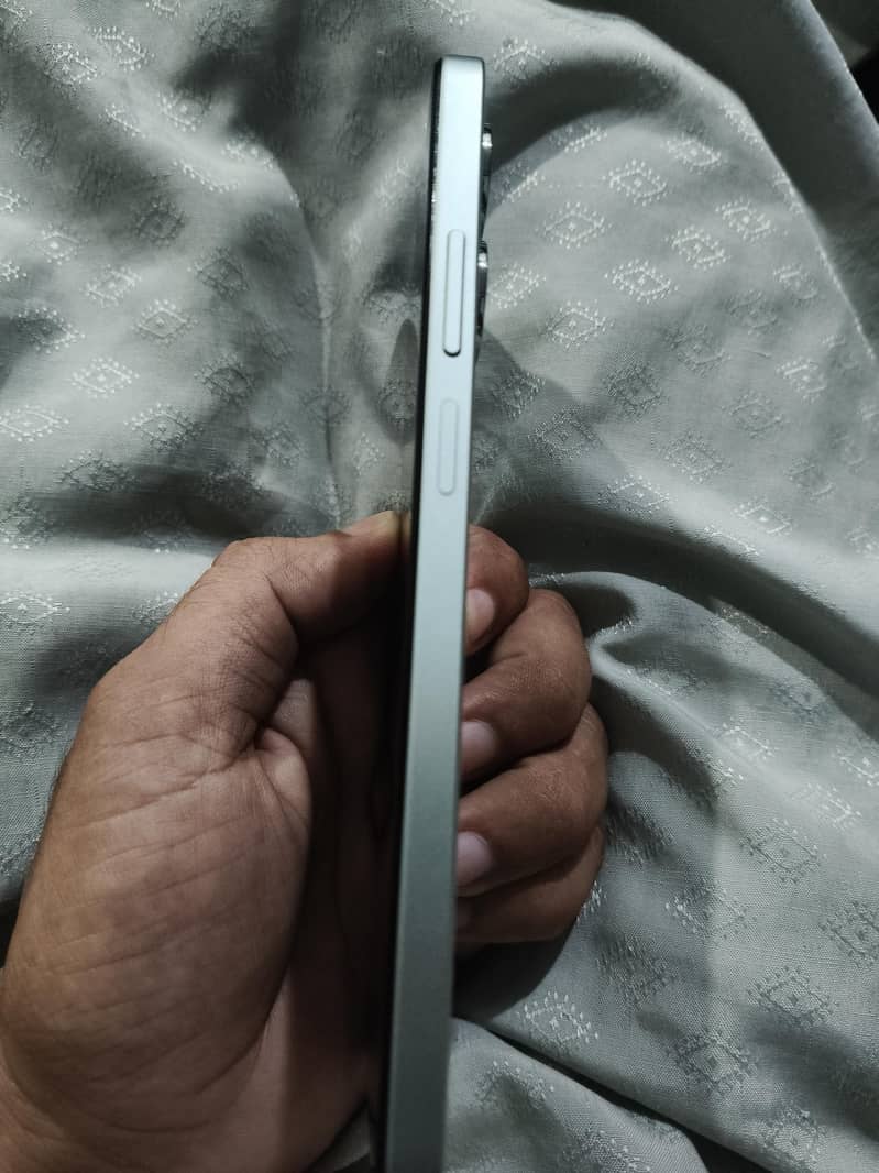 Realme Note 60x 4