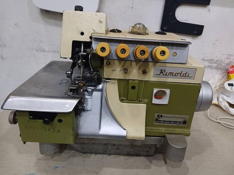 Overlock Rimoldi Machine 0