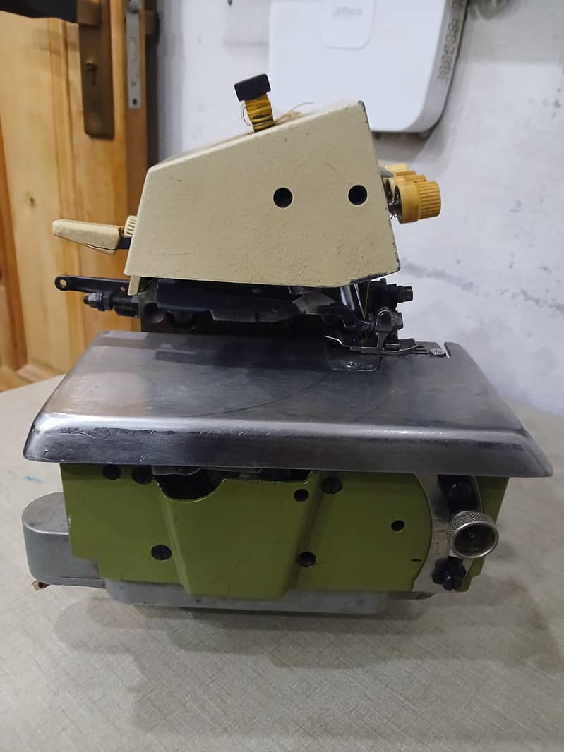 Overlock Rimoldi Machine 5