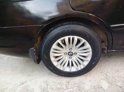 Honda Civic EXi 2005