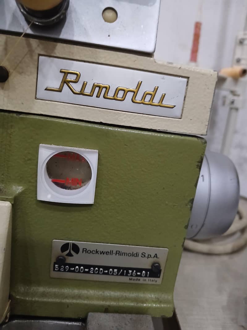 Overlocker Rimoldi Machine 5