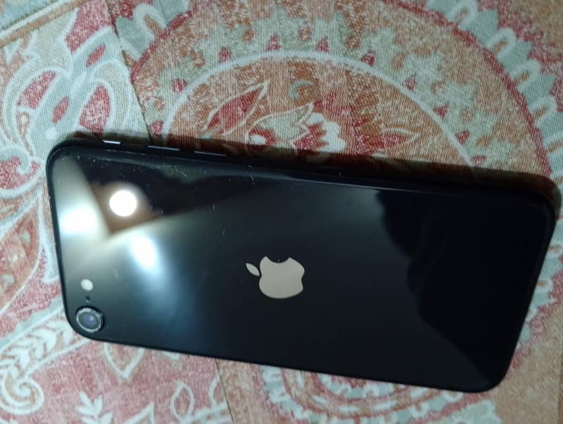 Apple iPhone SE (exchange only android) 4