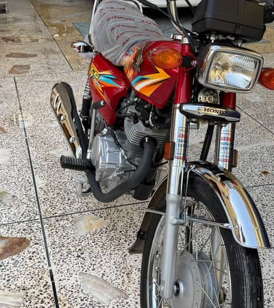 Honda CG 125 2026 Model | Only 2,000 KM Driven | Like New