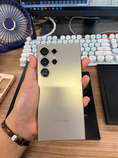 Samsung Mobile S24 Ultra