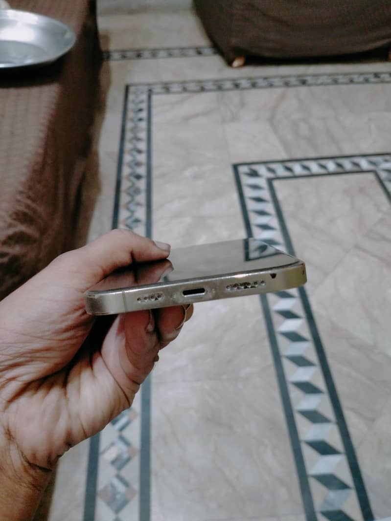 Apple iPhone 12 Pro Max 10