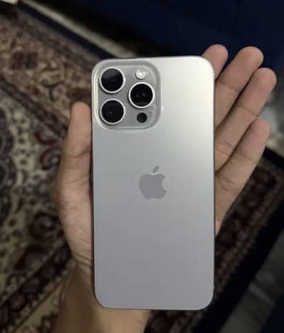 Apple Iphone 15 pro max 256gb Natural Titanium 10/10 condition