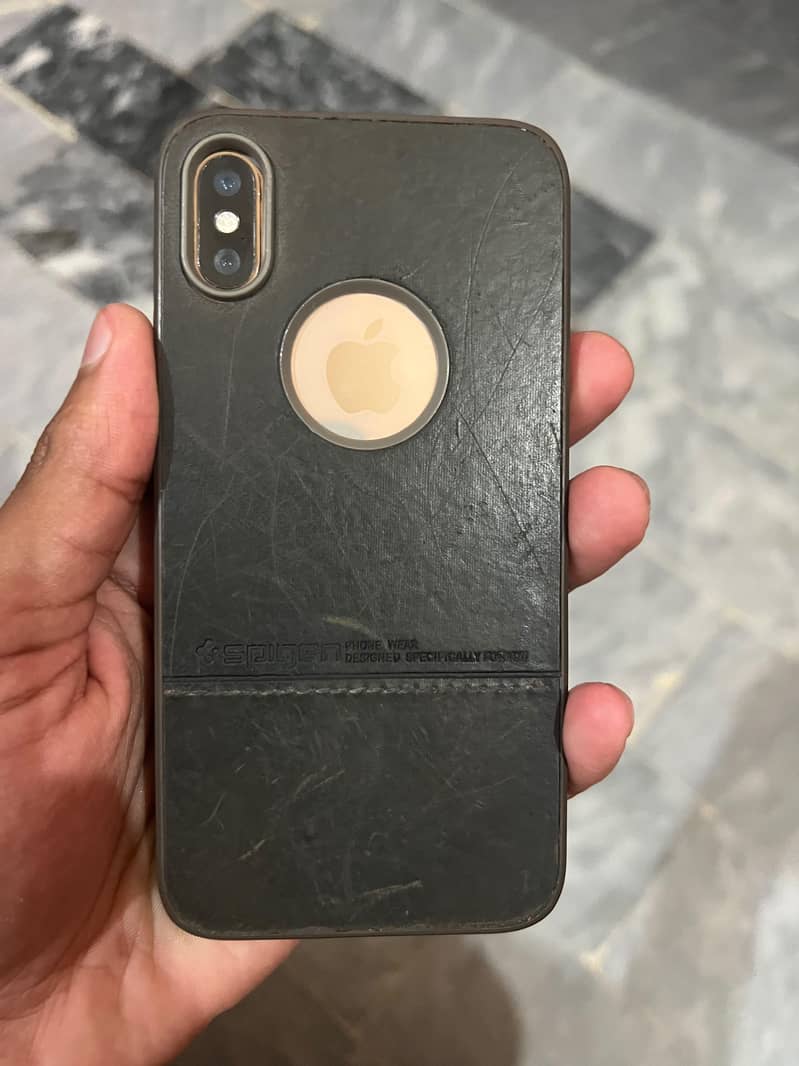 Apple iPhone XS 3
