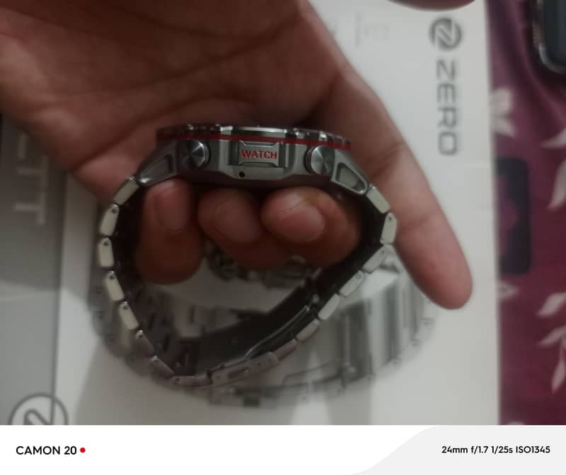 Zero  Revolt mobile watch 2