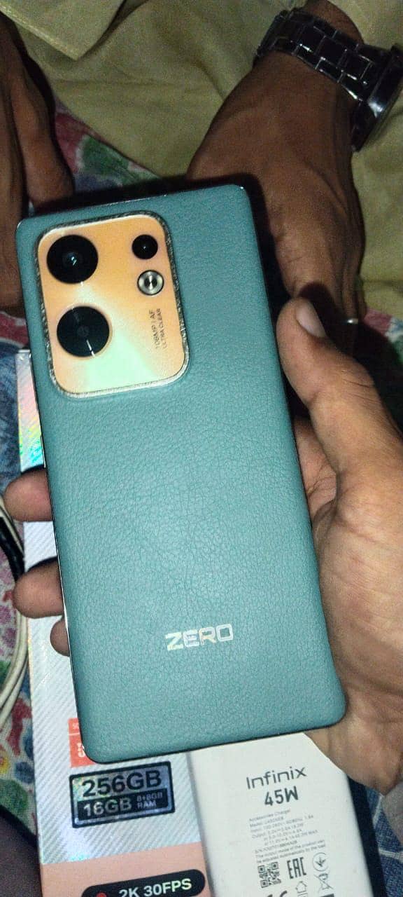 Infinix Zero 30 3