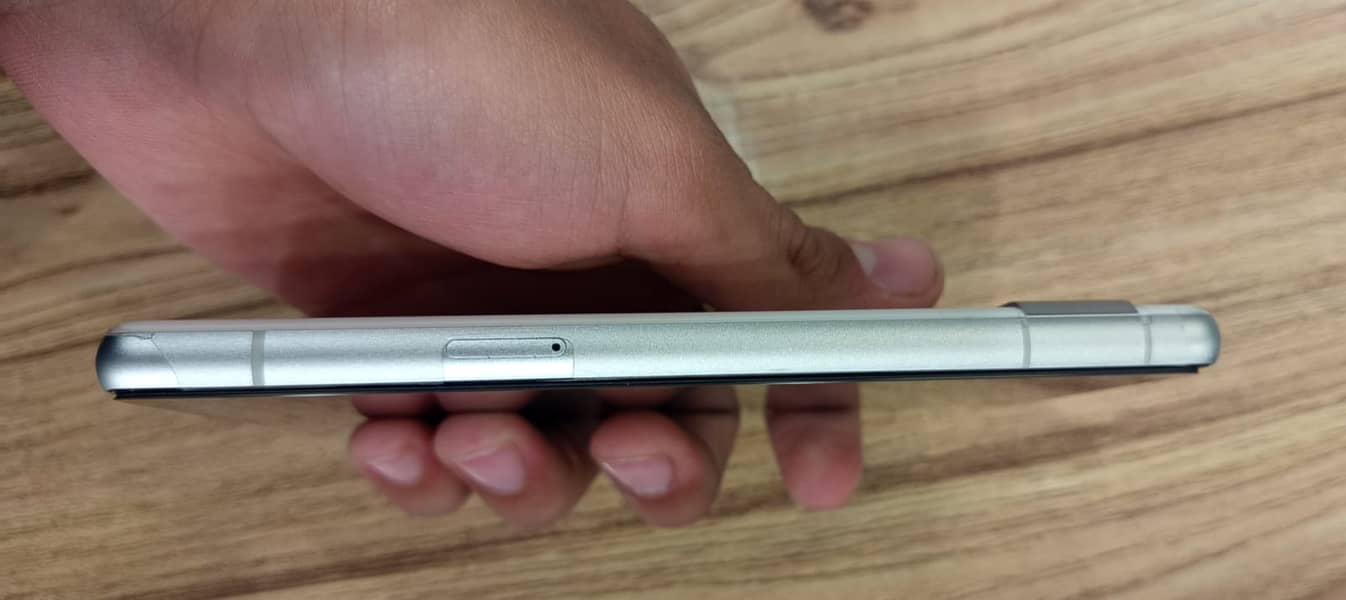 Google Pixel 7a 1