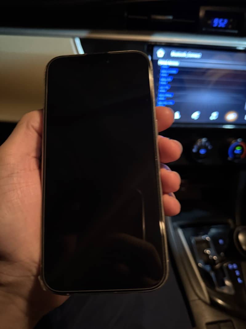 Apple iPhone 15 Pro 0