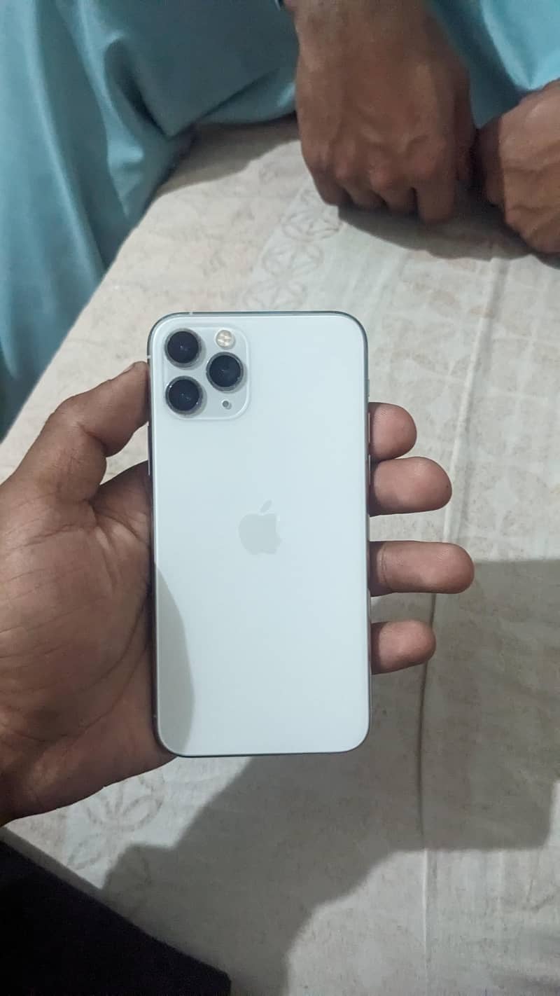 Apple iPhone 11 Pro 0