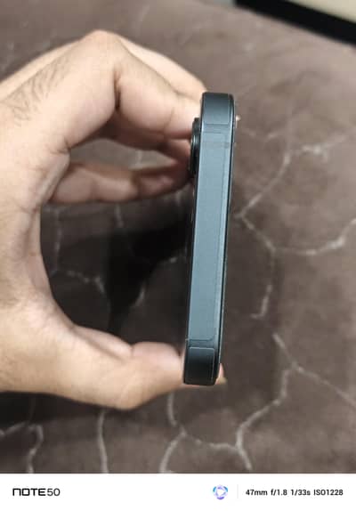 Apple iPhone 16e