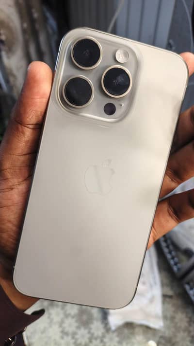 Apple iPhone 15 Pro