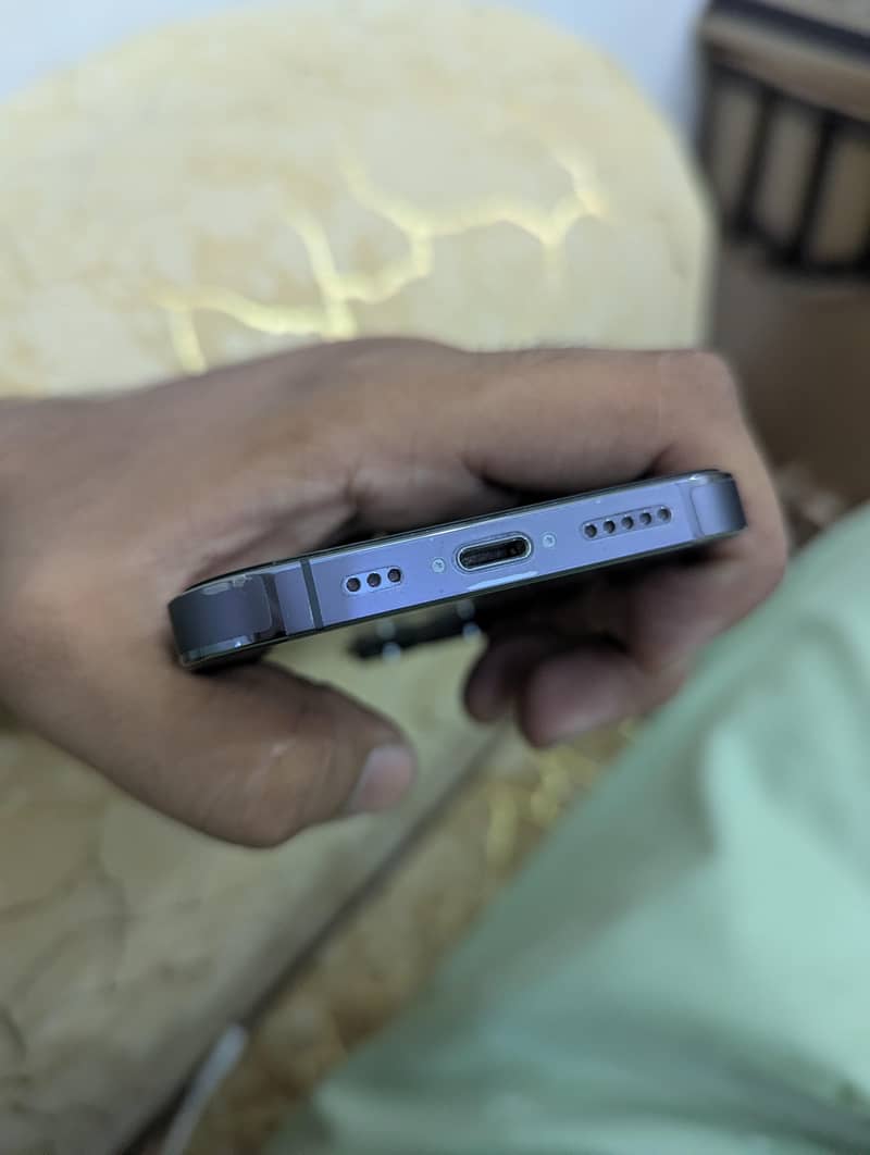 Apple iPhone 14 Pro 4