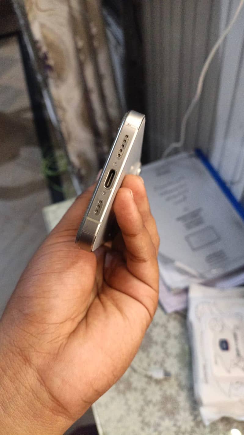 Apple iPhone 15 Pro 5