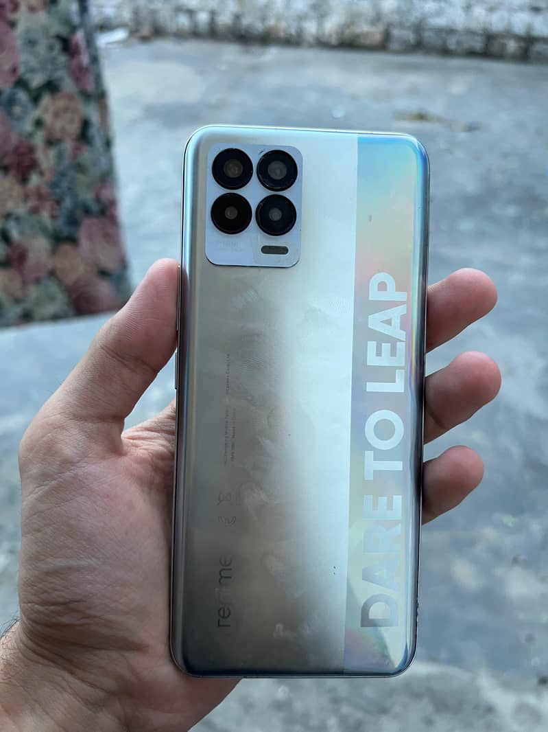 Realme 8 0